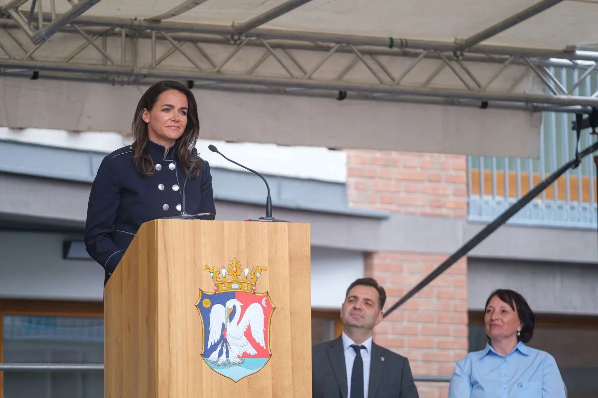 NOVÁK Katalin; ANTAL Árpád; TÓTH Anna; SZILVÁSSY Carola