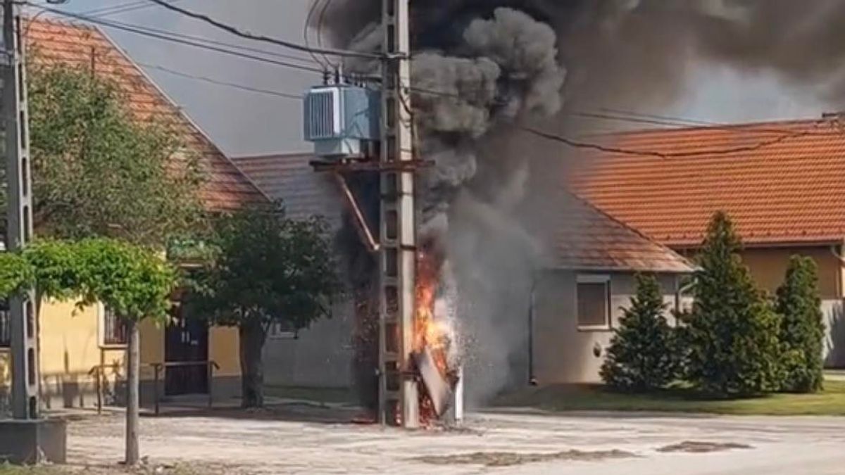 Drámai videó Soltvadkertről: egekig ért a láng, rohantak a tűzoltók