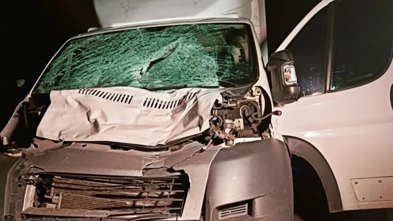 Szörnyű baleset történt az éjjel, két ember életét vesztette