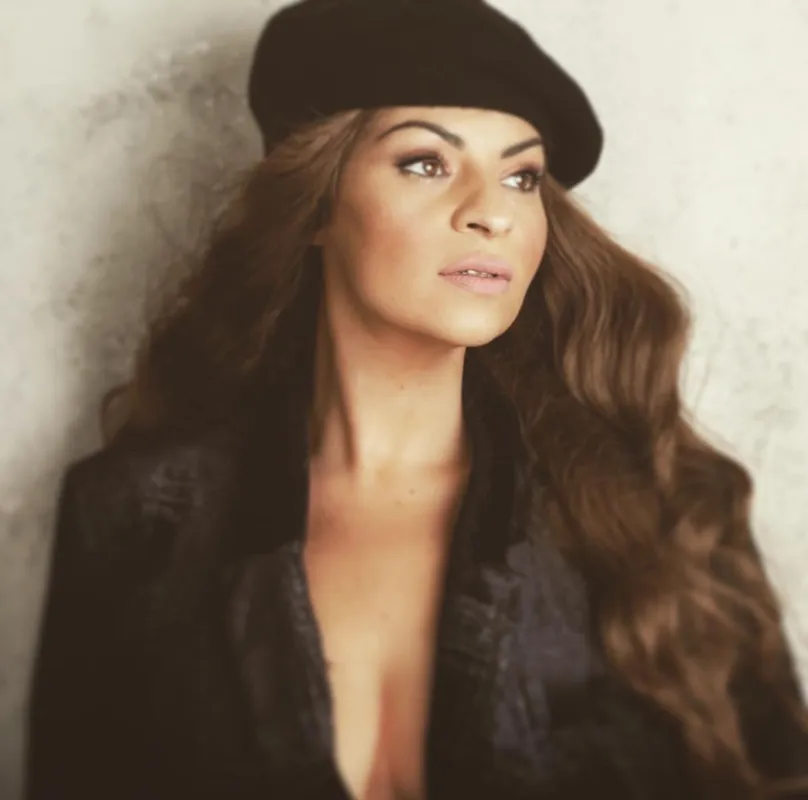 Mohamed Fatima, Fekete Vonat