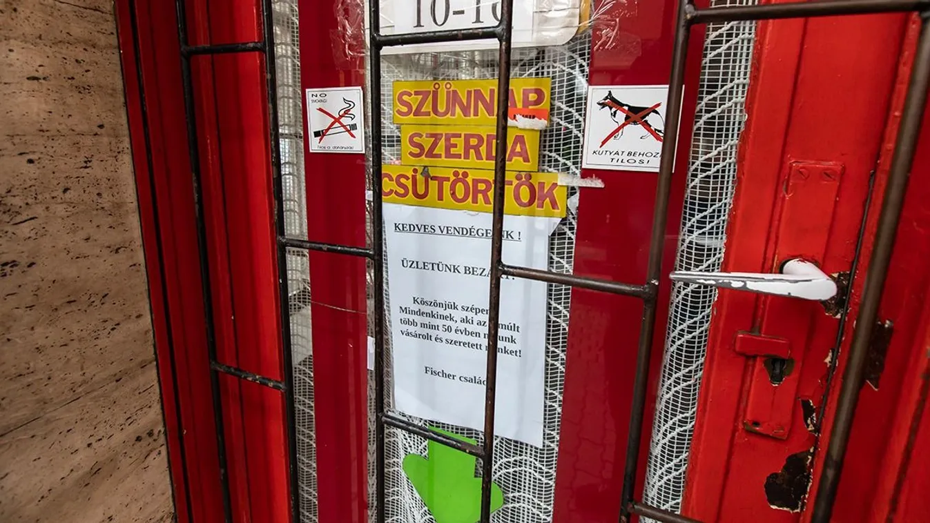 A híres cukrászda vendégei csalódottak a hely bezárás miatt