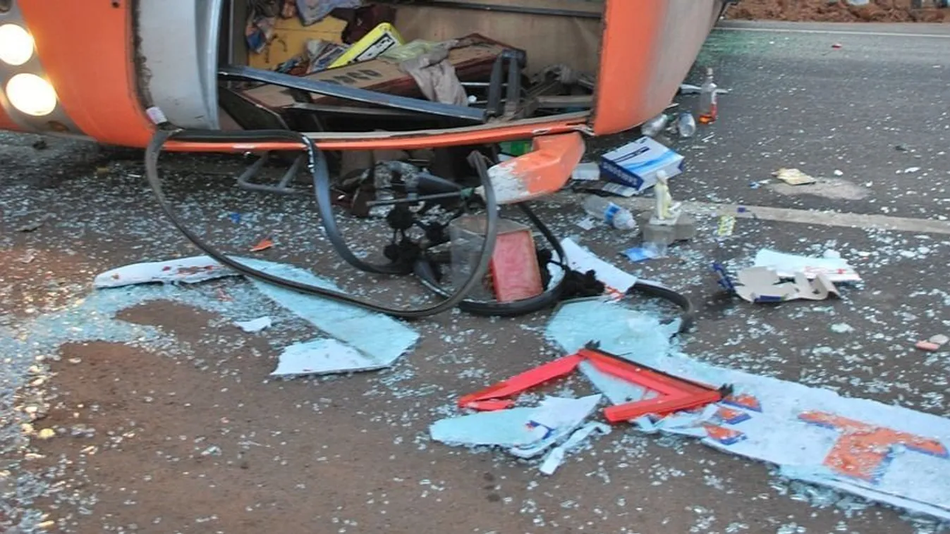 Legalább 26-an meghaltak a horrorbalesetben