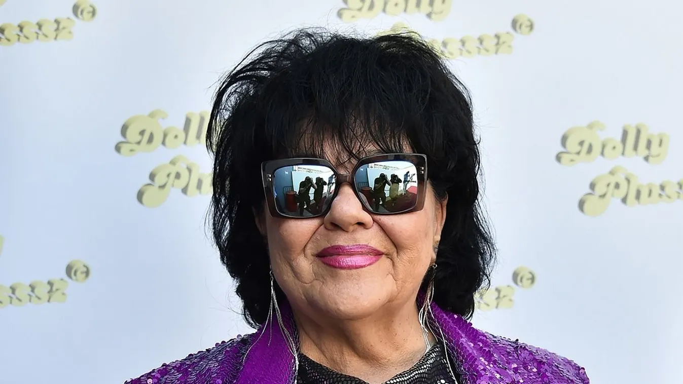 Dolly bejelentése: Fogom a kalapom és lelécelek...