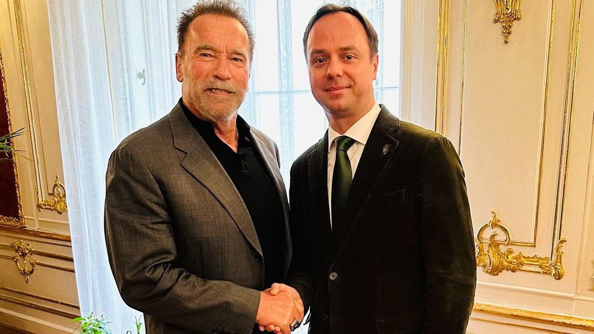 Ezért találkozott a magyar politikus Arnold Schwarzeneggerrel