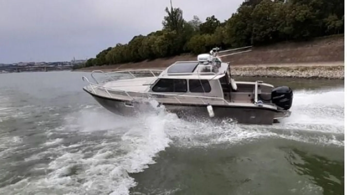 Döntés született a 10 fokos Tiszába borult rendőrök ügyében