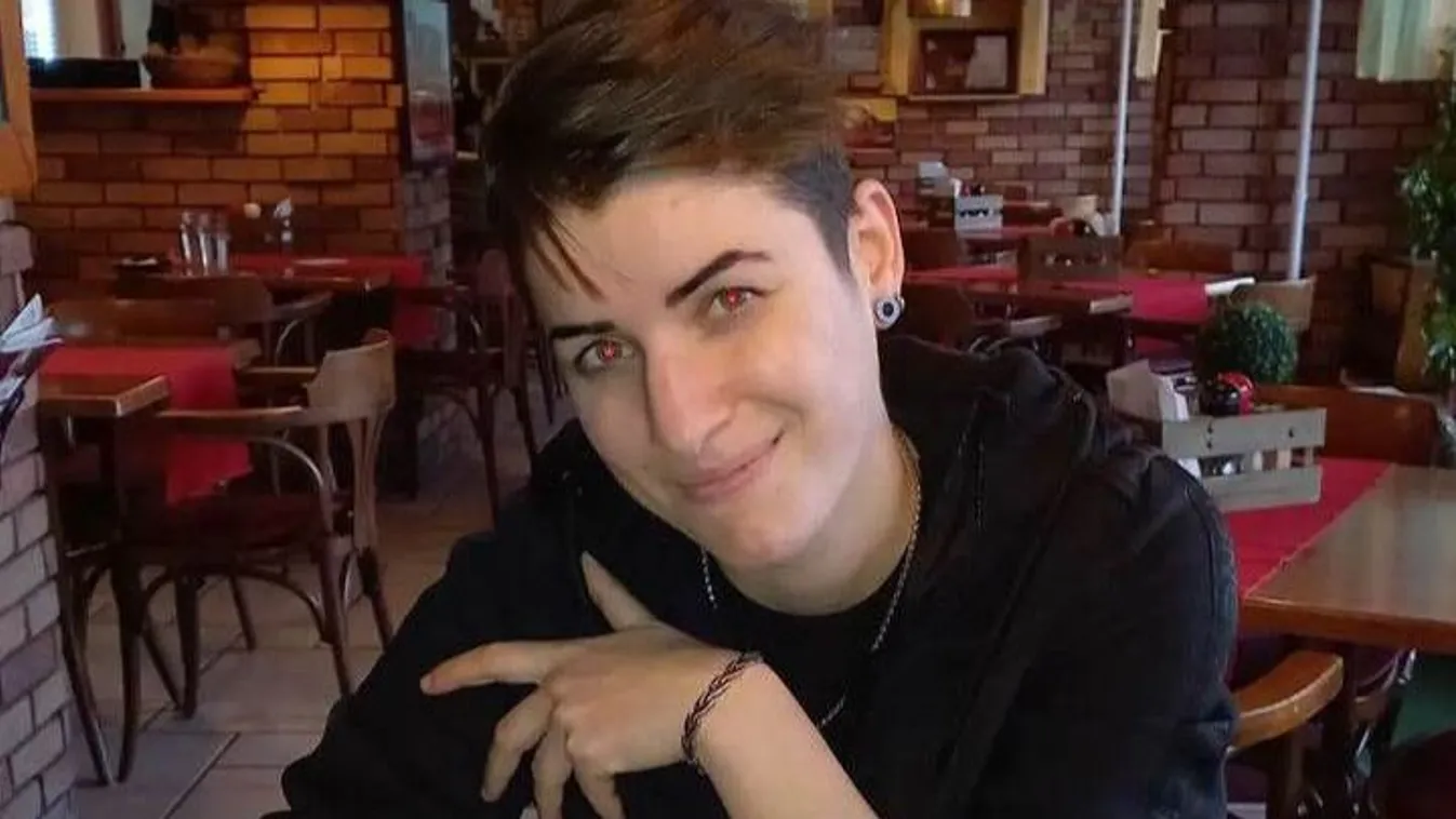 Versekkel bíztatja társait a szklerózis multiplexes Veronika