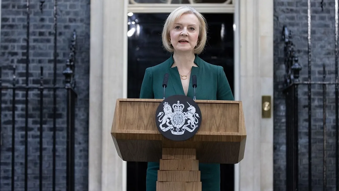 Óriási összeget követelnek a korábbi brit miniszterelnöktől