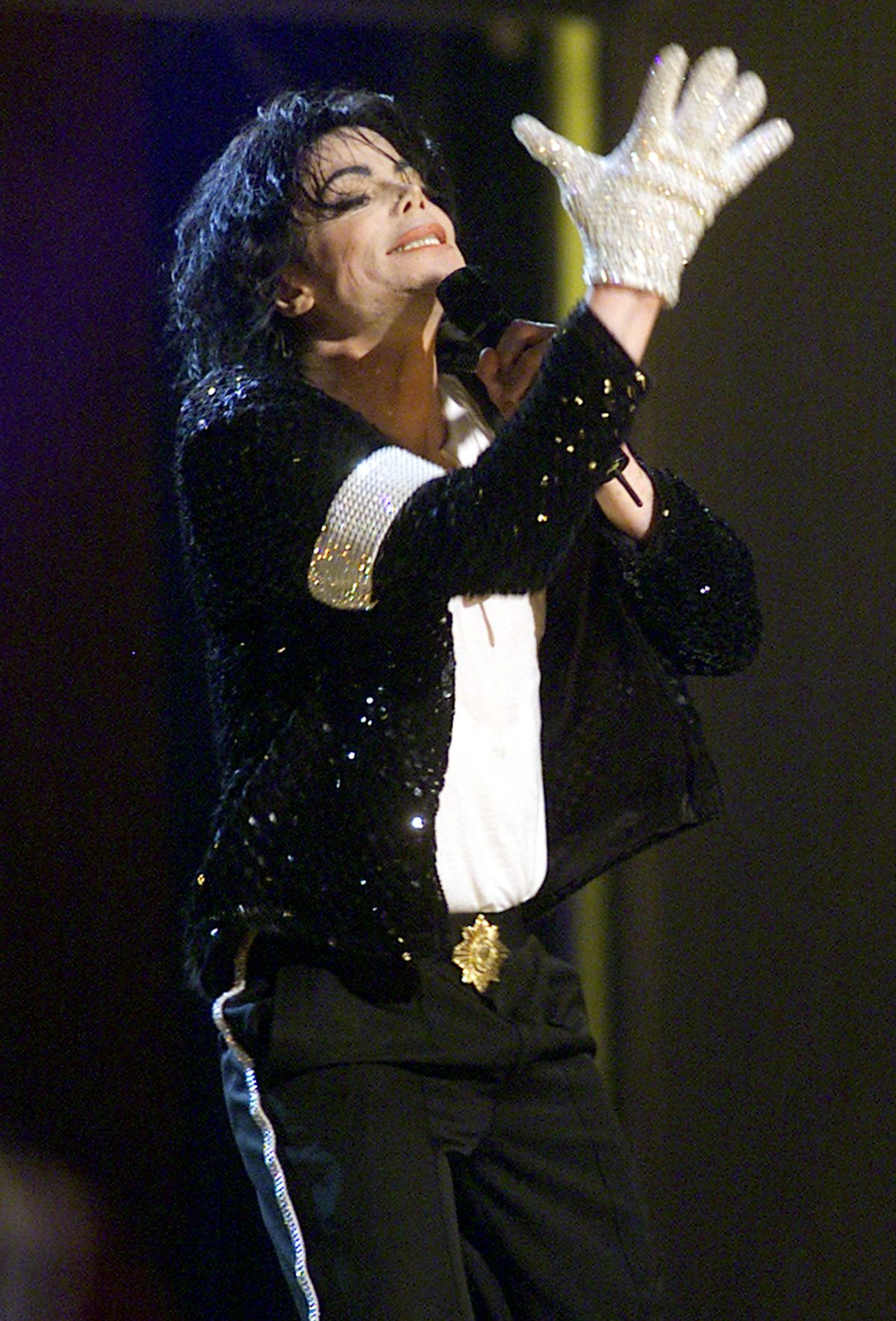 Michael Jackson, 2001. AFP PHOTO (Photo by BETH A. KEISER / POOL / AFP)