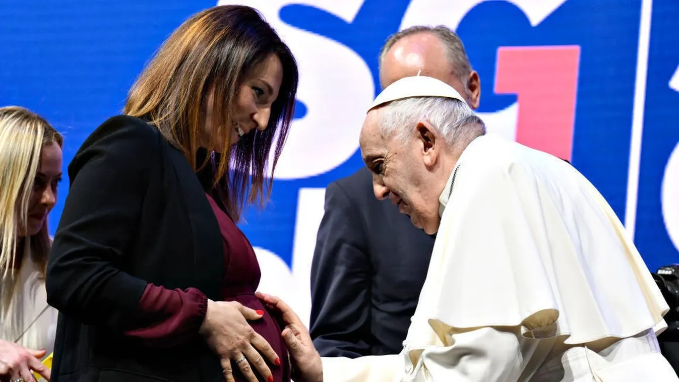 Gyerekvállalásra buzdította a fiatalokat Ferenc pápa