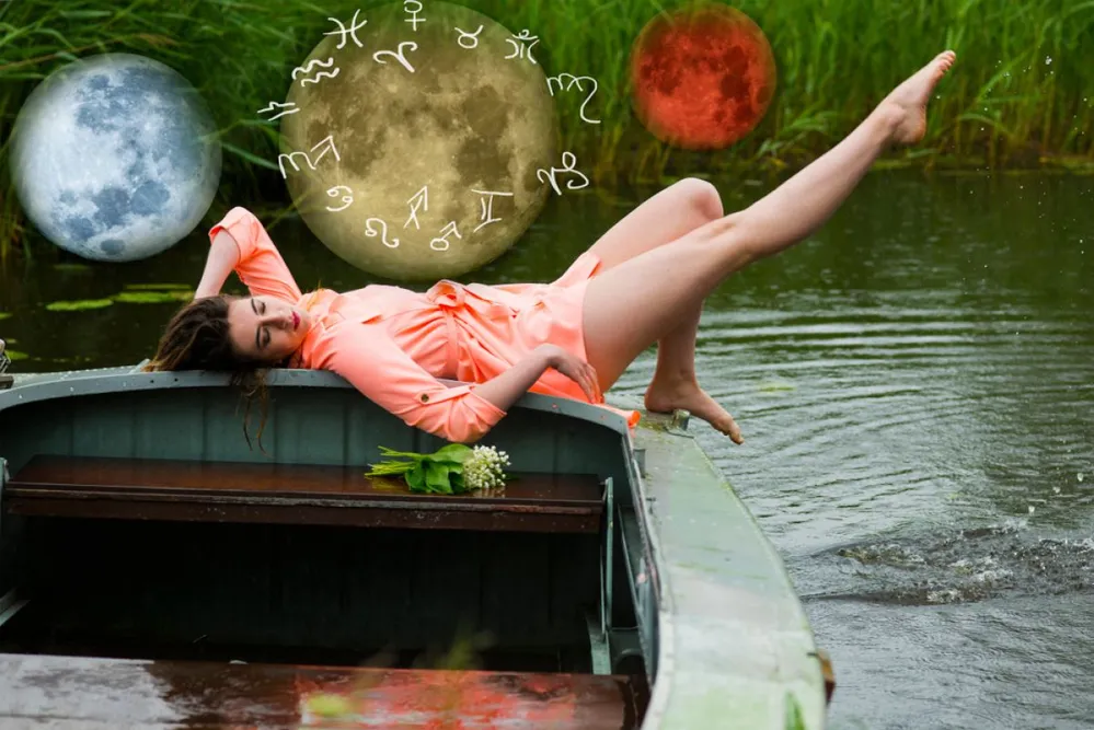 The,Woman,Meditates,On,Planets,And,Zodiac,Signs