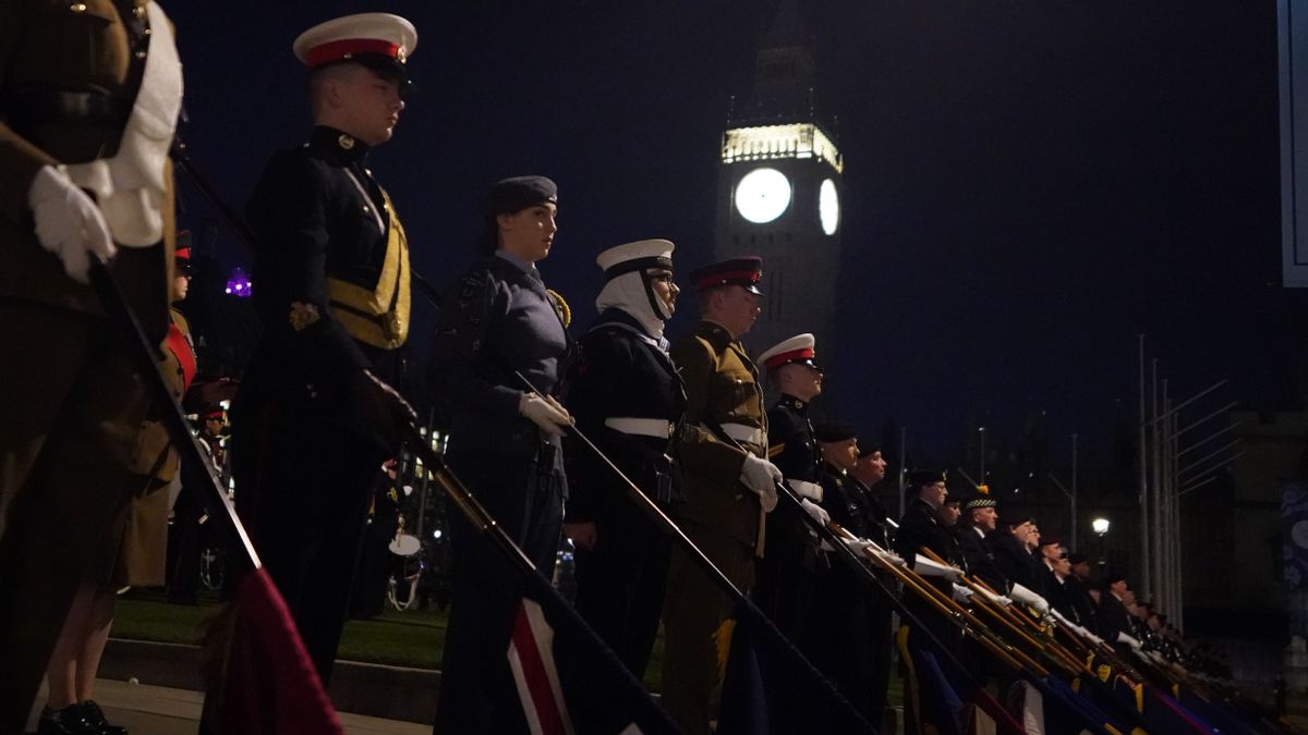 „Meg fogom ölni a királyt!” - megszólaltak a szemtanúk a Buckingham-palotánál történt támadásról