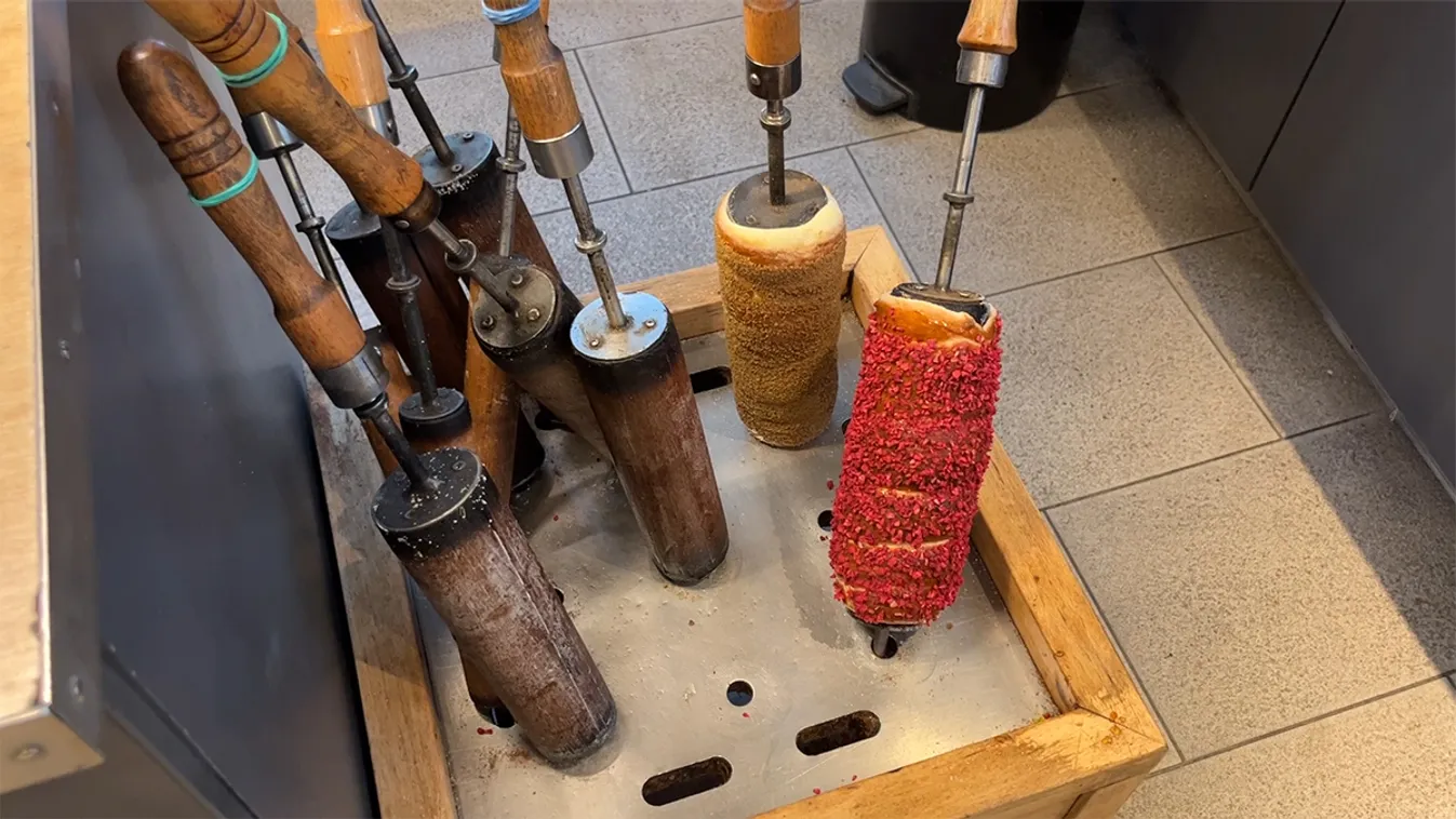 Felejtsd el a kürtőskalácsot: itt a kürtősbon! – videó