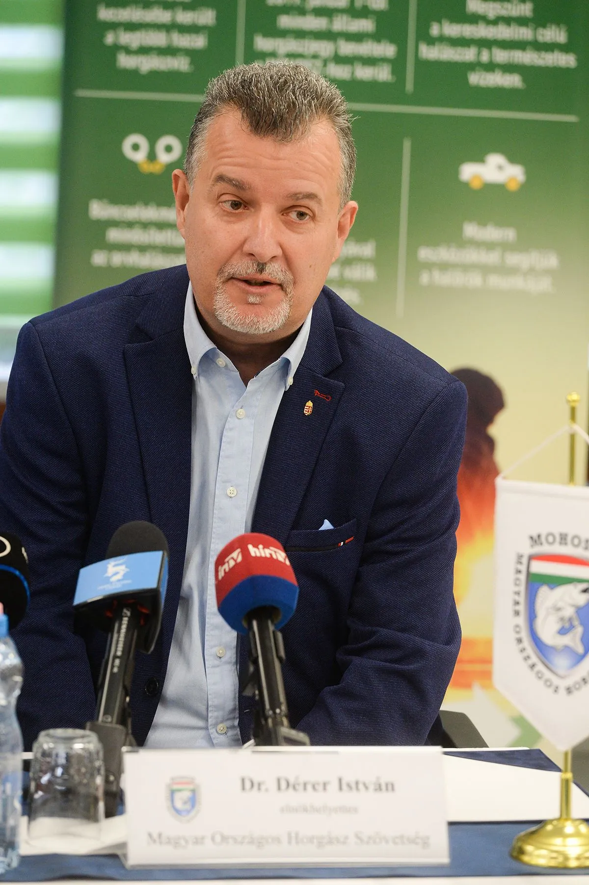 Mohosz sajtáj Nyitrai Zsolt Révész Máriusz