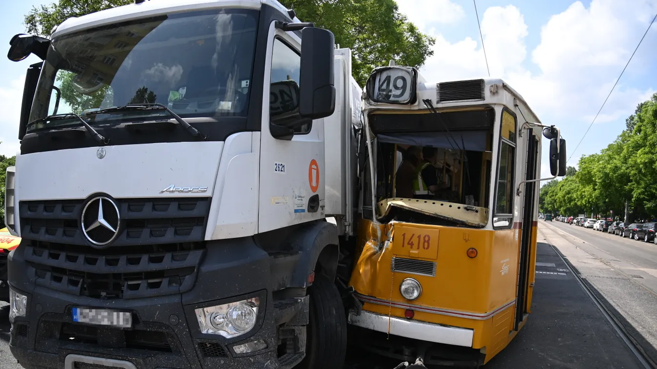 Elesett az Örs vezér tér: baleset miatt nem jár a villamos