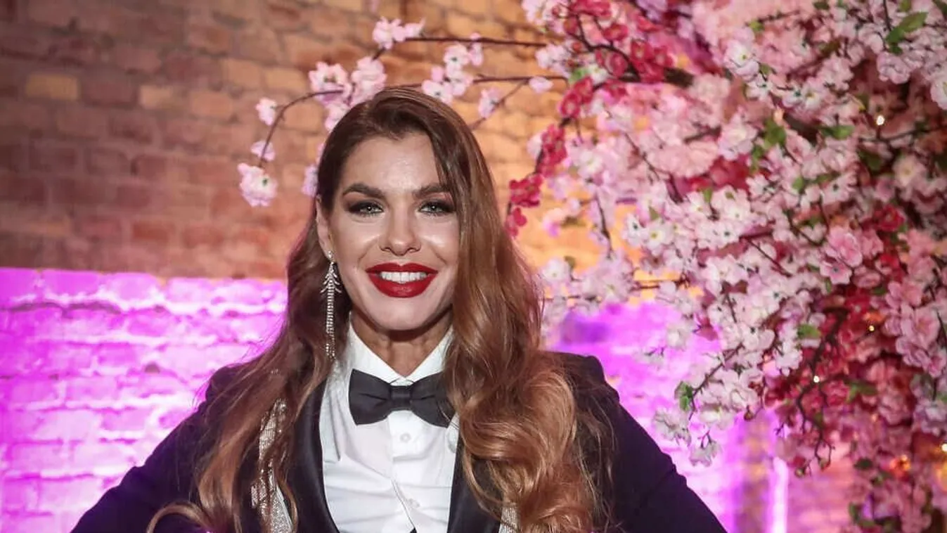 Kétéves Dér Heni kisfia, így örült Bendegúz a tortájának