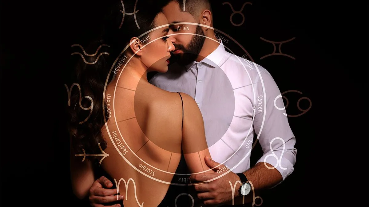 Horoscope,Compatibility.,Loving,Couple,And,Zodiac,Wheel,On,Black,Background