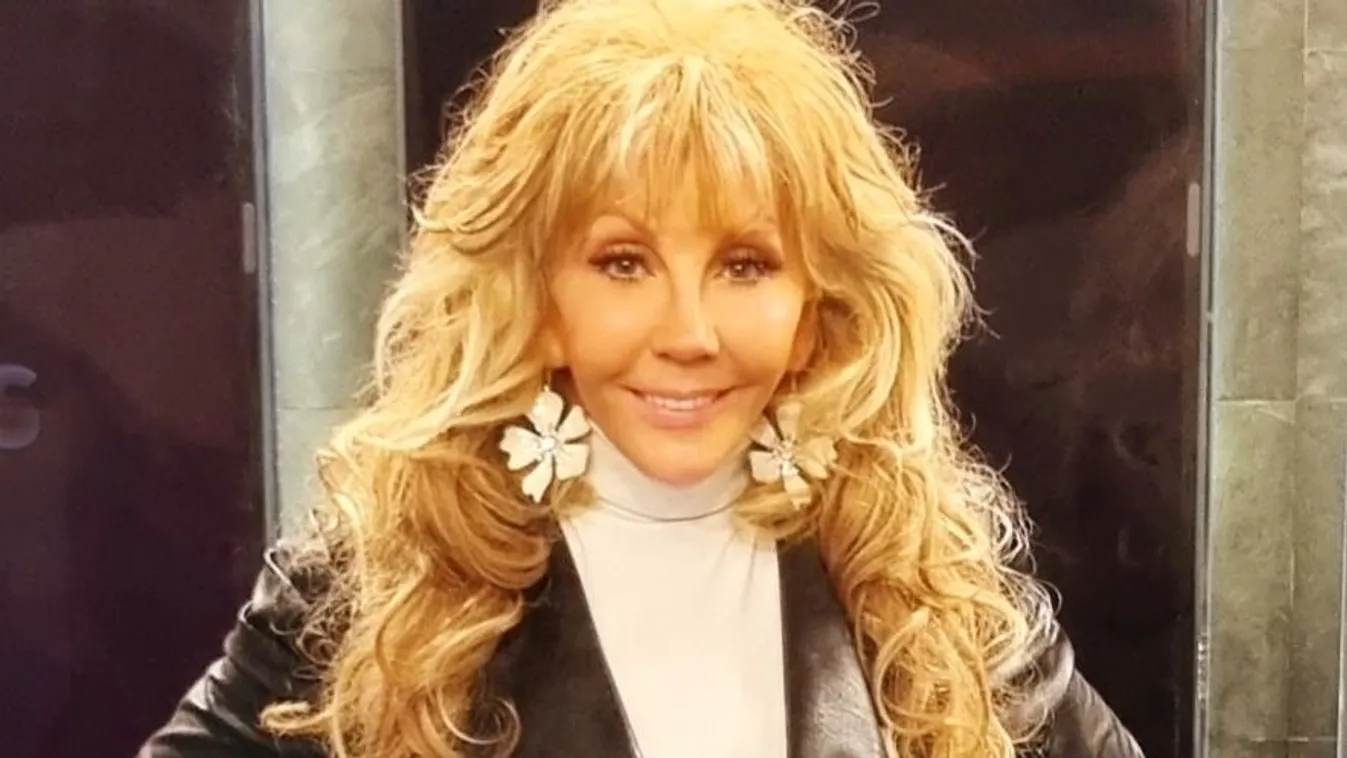 Hogyan lett Kata Csongrádi Máriából? - 50 év képekben