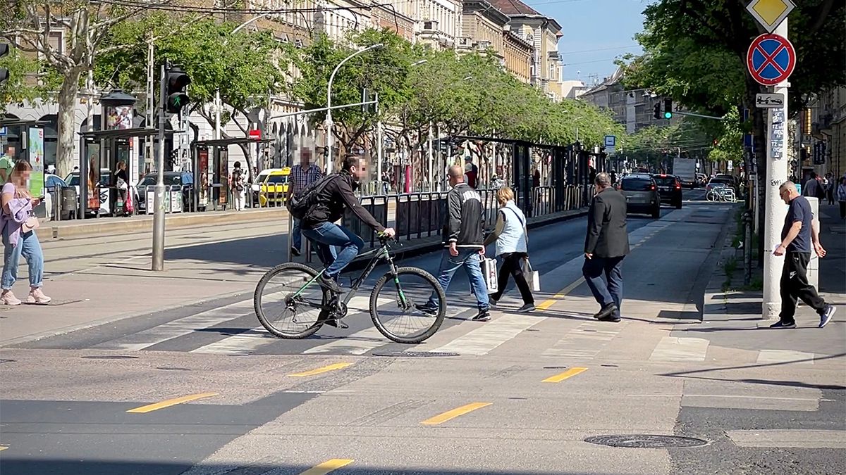 Elfogyott a porschés türelme: döbbenetes, amit művelt a Margit körúton - Fotó