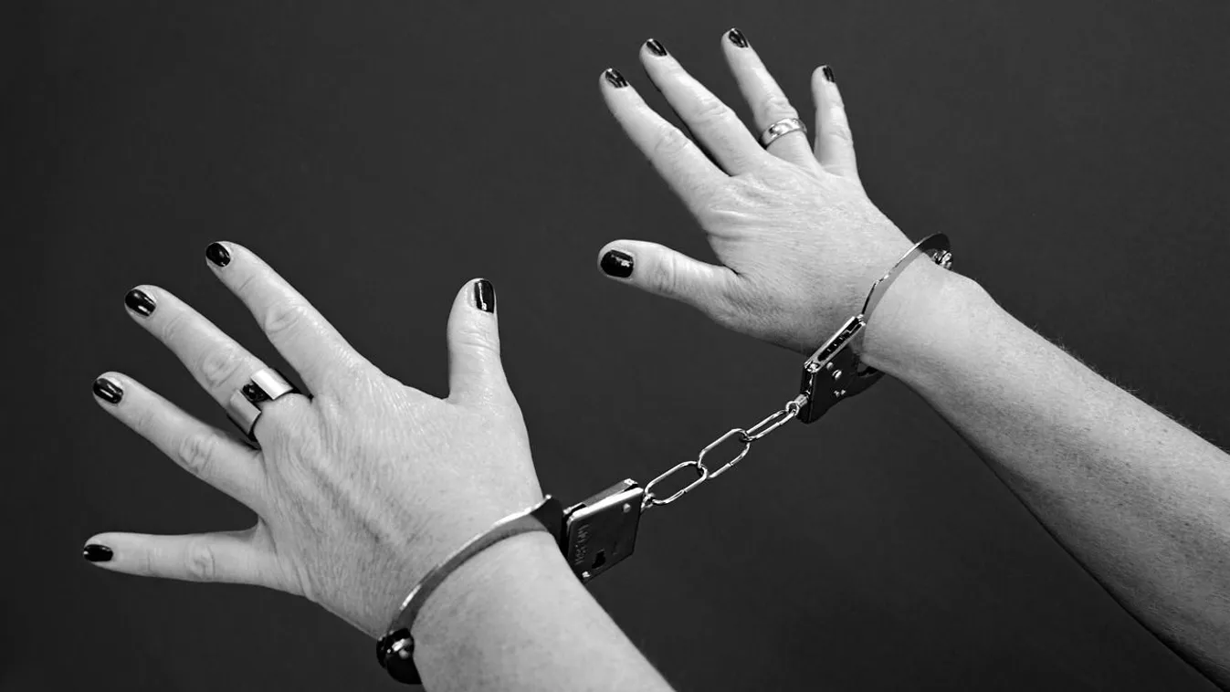 Diákjával kezdett ki egy 23 éves tanárnő