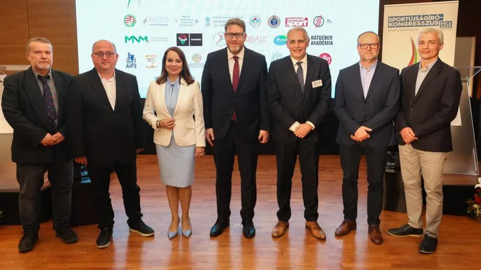 Az MSÚSZ újraválasztott elnöksége 