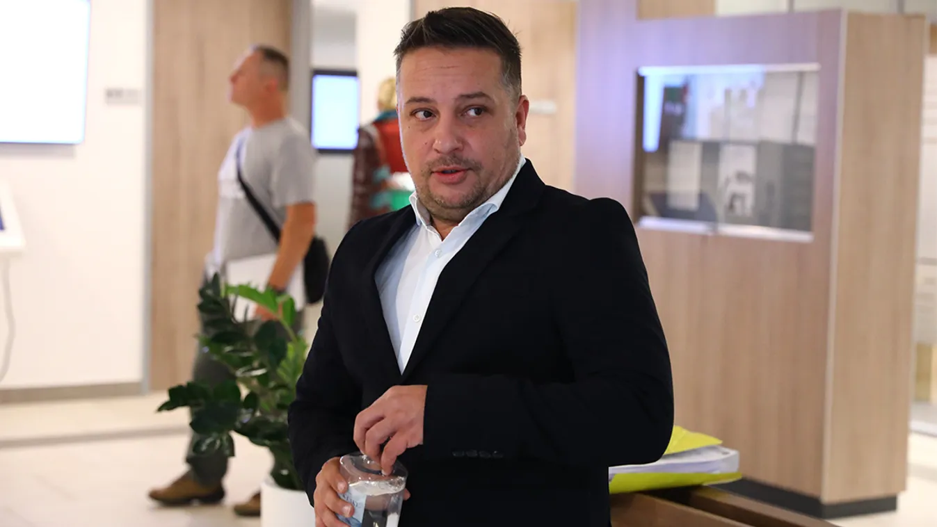 Kemény válóper: Kinga kerülte L.L. Junior tekintetét