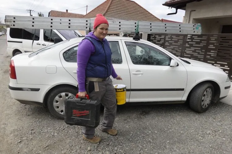 Pozsgai Melinda női bádogos