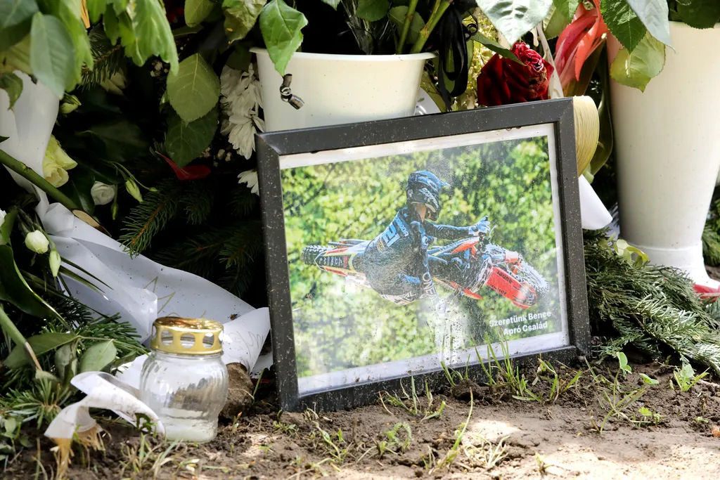 szvoboda bence sírja, balatonberény