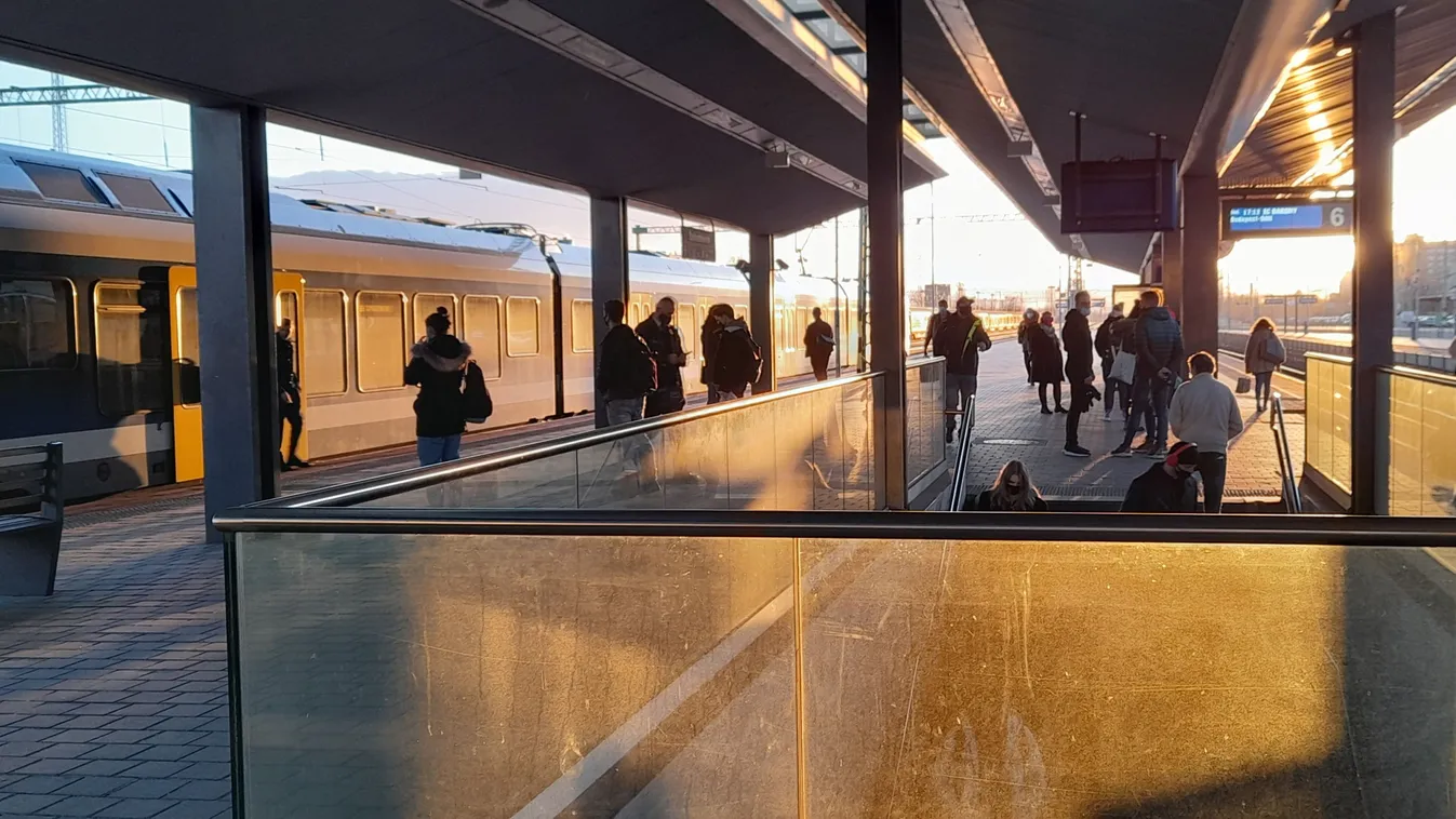 Már csak egy nap, és hatalmas változás jön a magyar vasúton