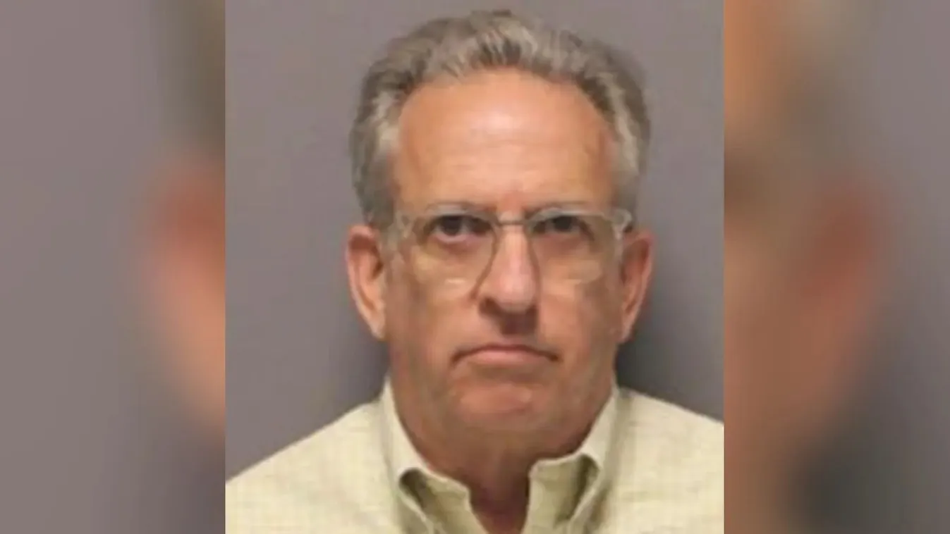 Egy matrica miatt rongált autót a demokrata szenátor