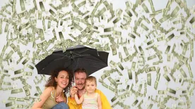 Pénzeső júliusban: 3 csillagjegyre rámosolyog a szerencse