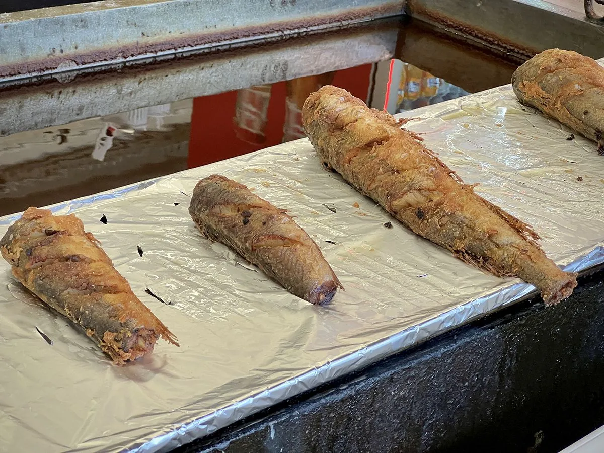 strand, palatinusz, meleg, hőség, strandolás, víz, medence, hekk, hal, büfé