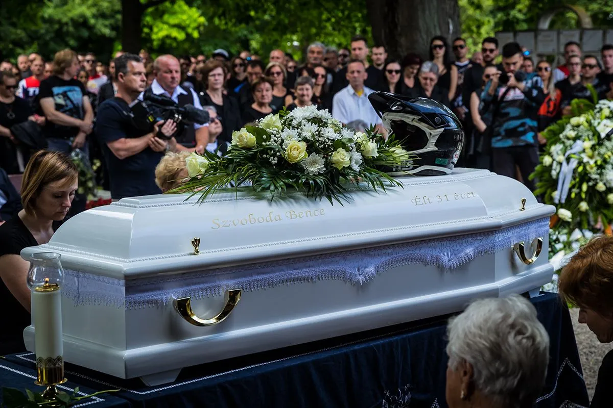 Szvoboda Bence temetése

