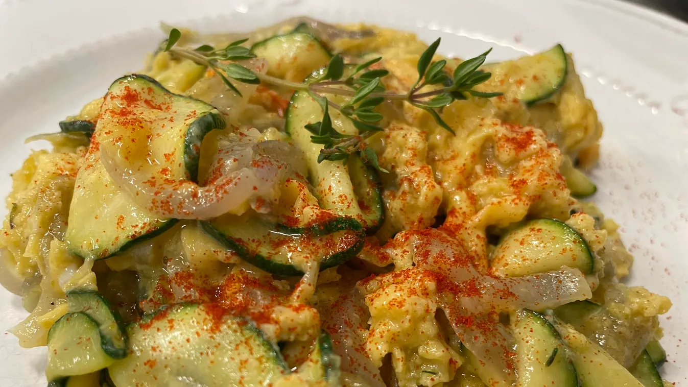 Így készül a francia tojásrántotta