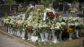 Megszakad a szív: így néz ki a temetés után néhány nappal Szvoboda Bence sírja - Galéria