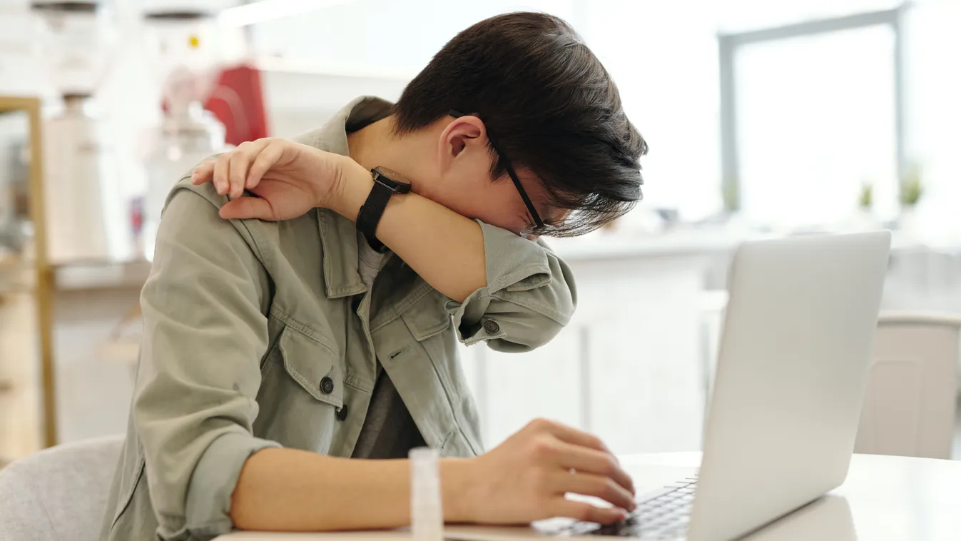 Egy férfi nem fordult orvoshoz a köhögésével, tragédia lett