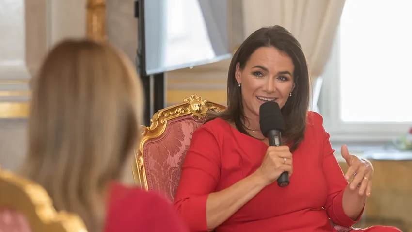 Futás, család, kihívások: Novák Katalin Lubics Szilviával beszélgetett a Sándor-palotában
