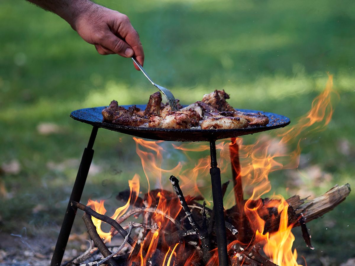 Camping,Food,-,Barbeque,Outdoor,In,Summer,Camp