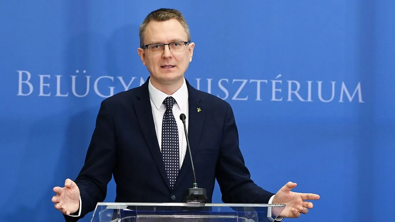 Rétvári Bence: A kormány megvédi az időseket és nyugdíjukat