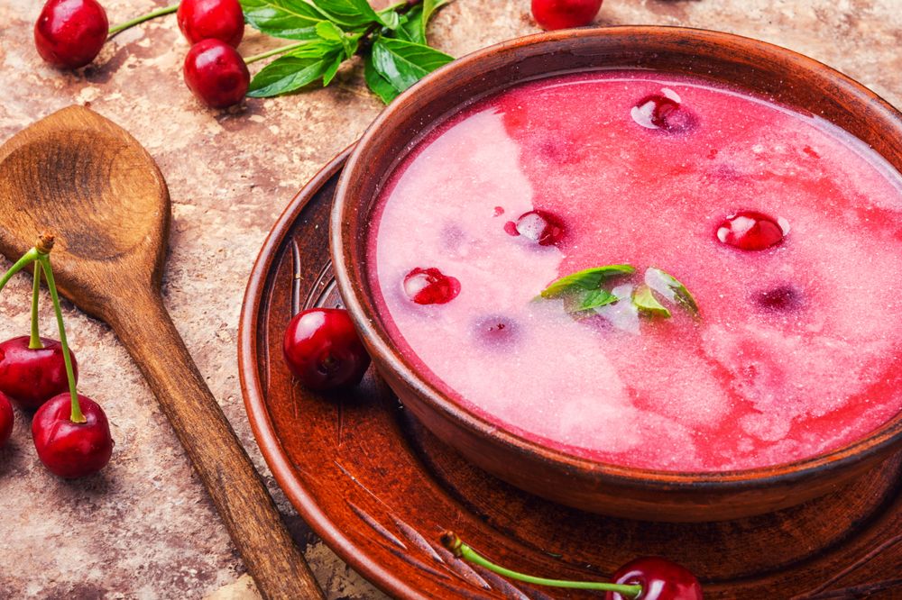 Summer,Cool,Soup,With,Cherry.fruit,Soup.summer,Food