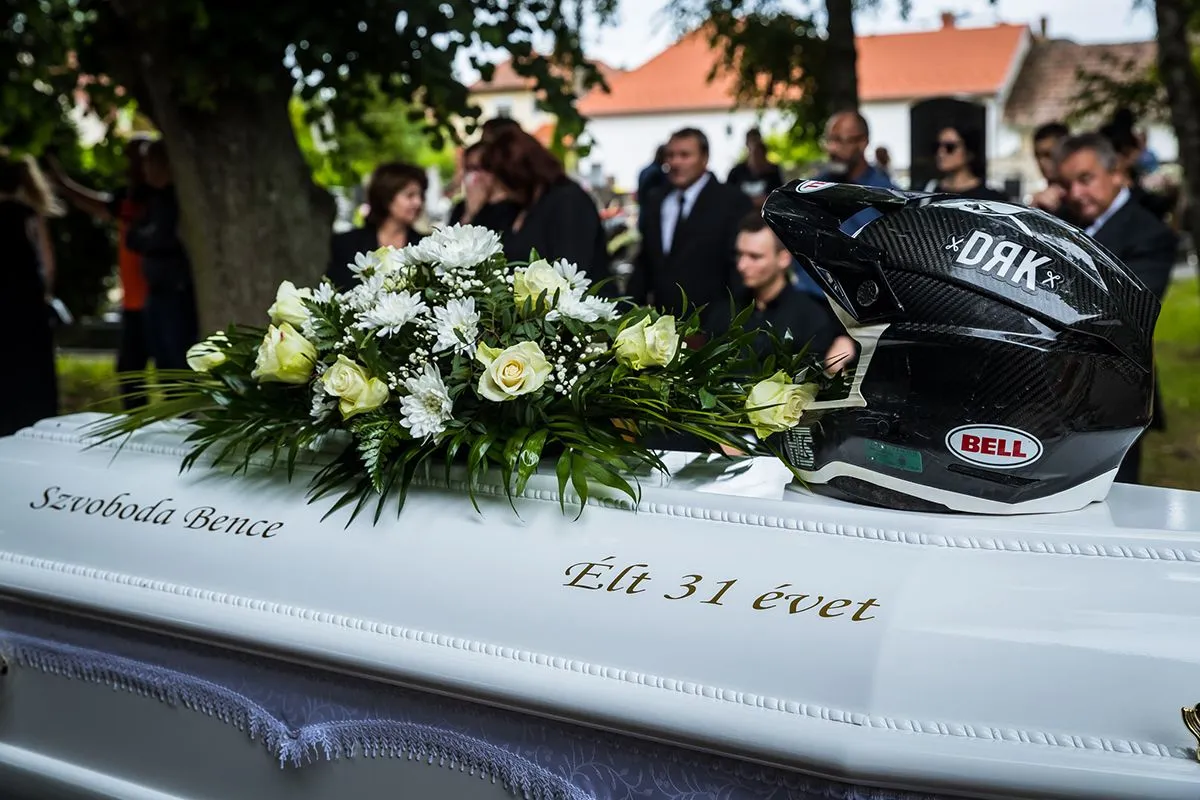 Szvoboda Bence temetése
