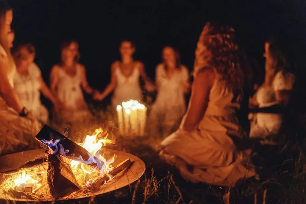 Women,At,The,Night,Ceremony.,Ceremony,Space.