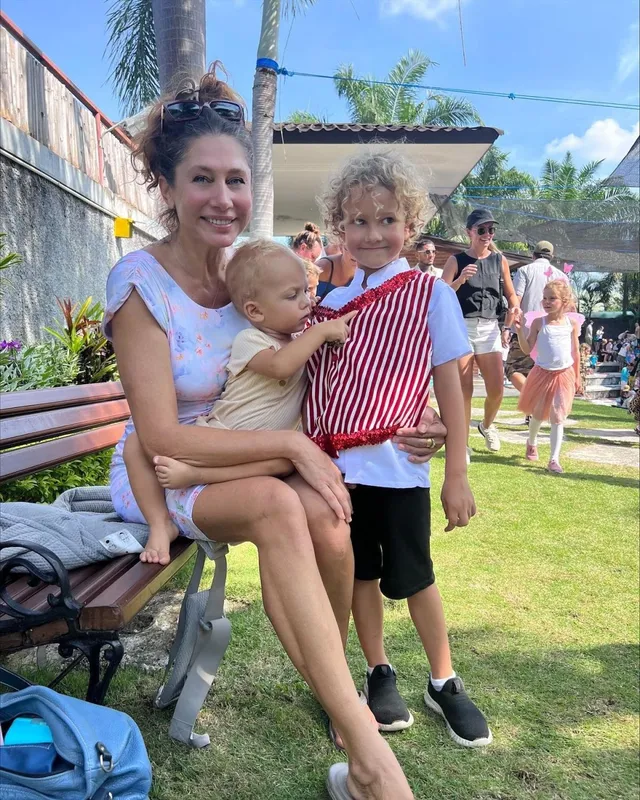 Horváth Éva a fiúkkal