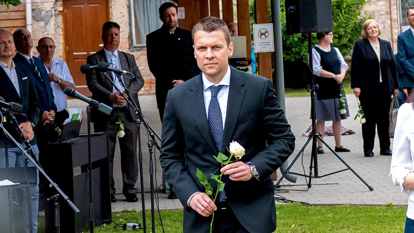 "A külhoni magyarokért kiállni csak egy erős ország tud"