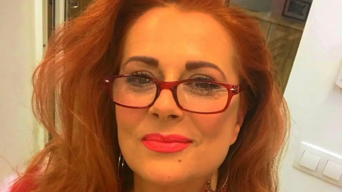 Bedhy szertartásvezető lett