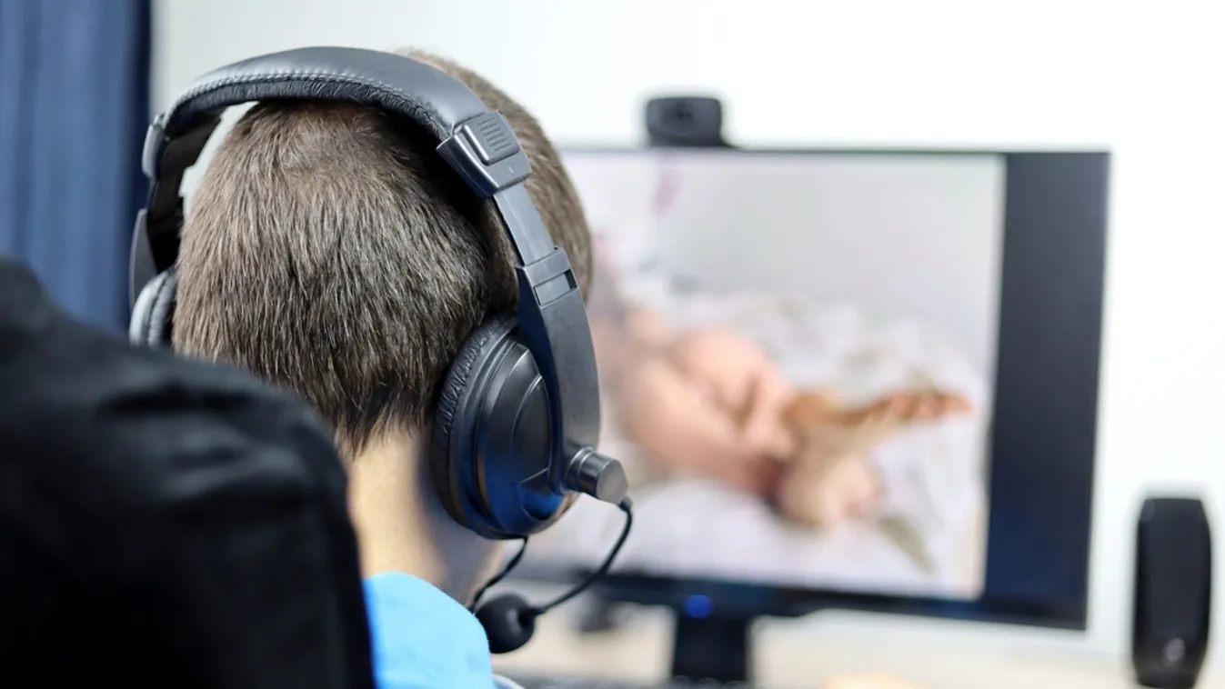 Kiderült, közpénzből finanszíroznak egy pornóoldalt