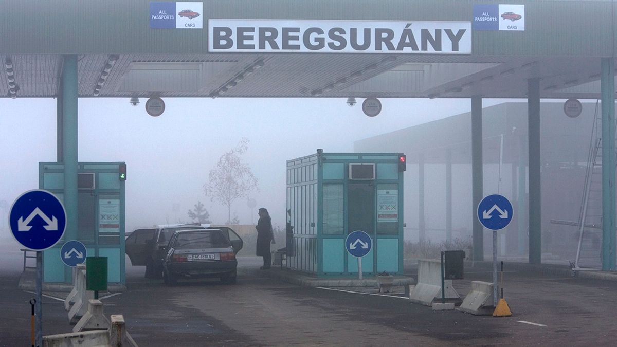 Most jött: elég nagy a baj a magyar határon