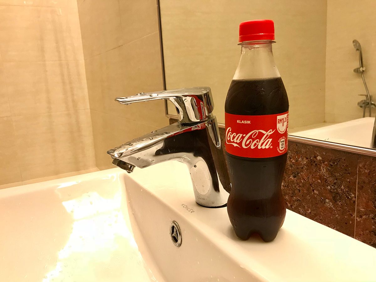 Kuala,Lumpur,,Malaysia,-,1,May,2018:,Coca,Cola,Bottle