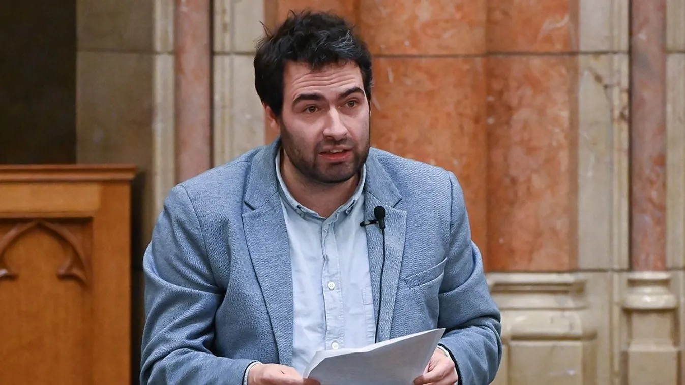 Pedofil felvételek Jámbor András munkatársának lakásán