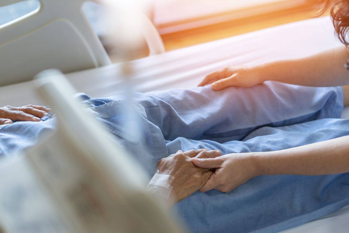 hospice, kórház, haldokló, halál, Shutterstock illusztráció 1921764251