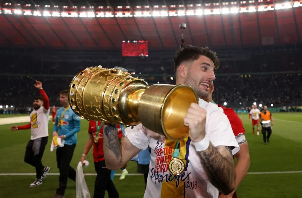 Szoboszlai a kupagyőzelem után, két ünneplés között Marics Petivel ökörködött